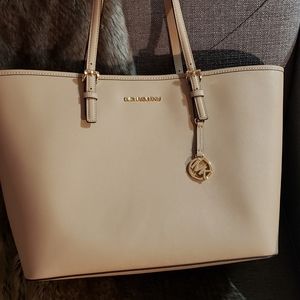 Michael Kors Large Jet Set Travel Carryall Tote